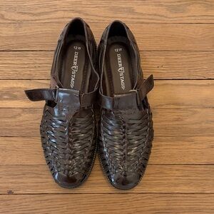 Deer stags 12 wide sandal